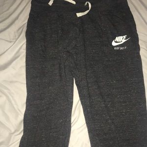 Nike Capri Joggers